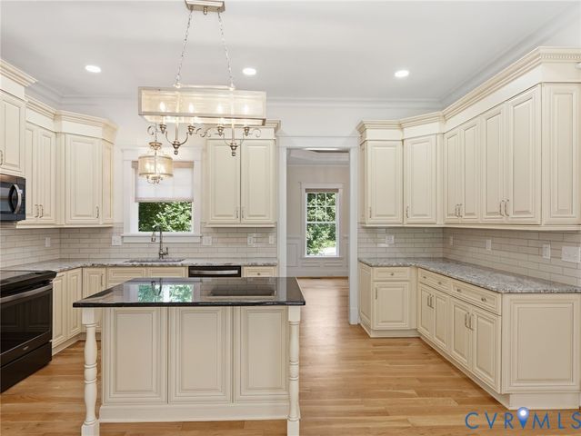 2259 Branch Springs Ct, Powhatan, VA 23139