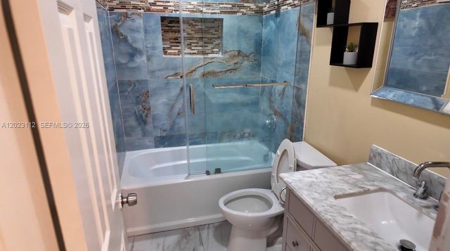 3601 NW 34th Ave, Lauderdale Lakes, FL 33309