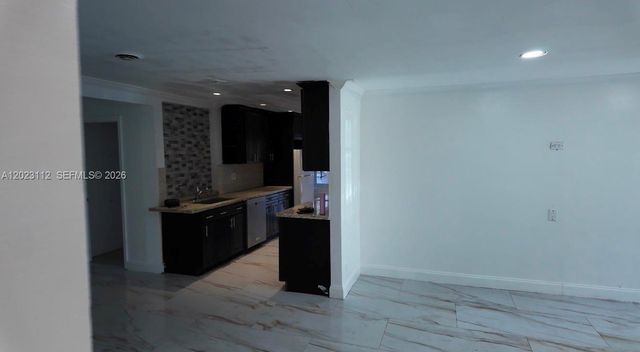 3601 NW 34th Ave, Lauderdale Lakes, FL 33309