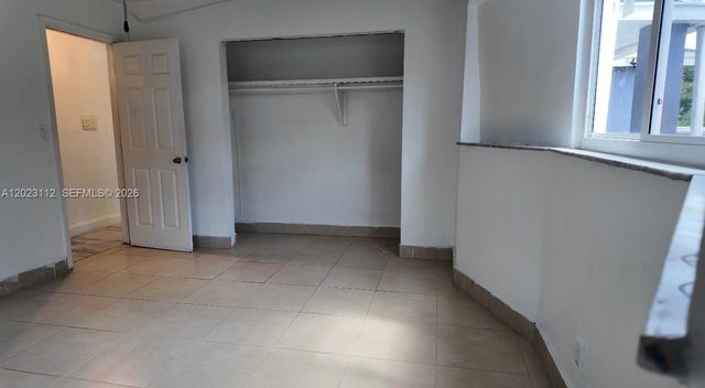 3601 NW 34th Ave, Lauderdale Lakes, FL 33309