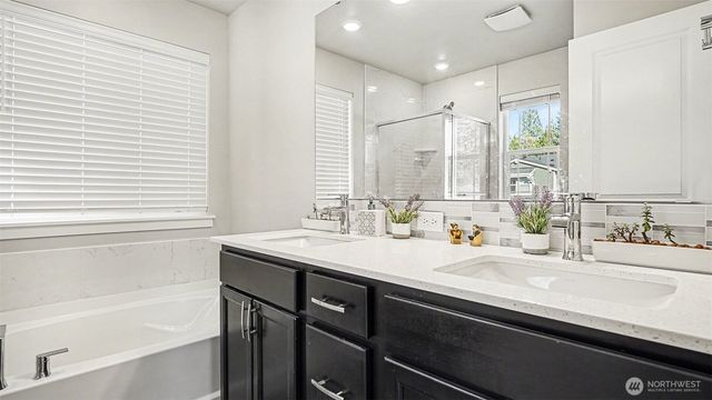 14363 271st Circle NE, Duvall, WA 98019