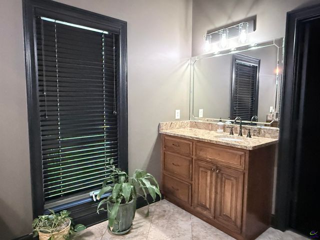 211 Lowpoint Trail, Warner Robins, GA 31093