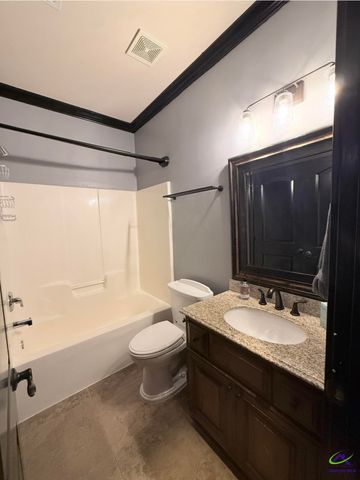 211 Lowpoint Trail, Warner Robins, GA 31093