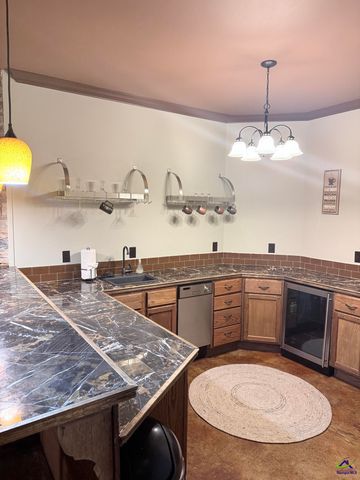 211 Lowpoint Trail, Warner Robins, GA 31093