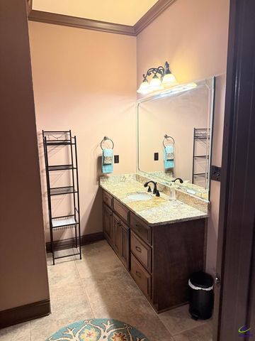 211 Lowpoint Trail, Warner Robins, GA 31093