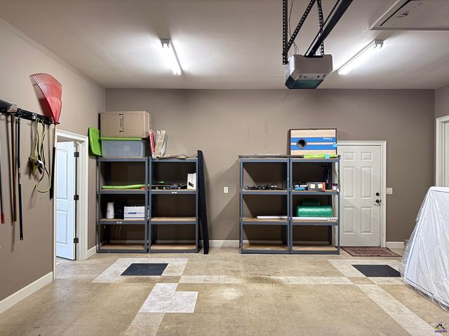 211 Lowpoint Trail, Warner Robins, GA 31093