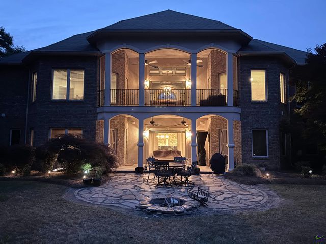211 Lowpoint Trail, Warner Robins, GA 31093