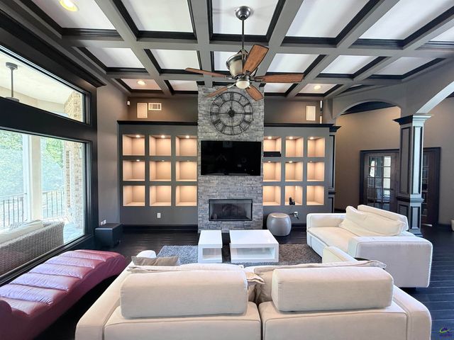 211 Lowpoint Trail, Warner Robins, GA 31093