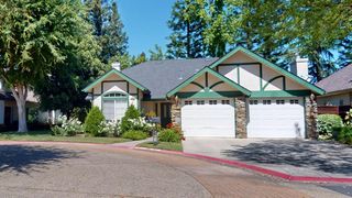 2808 W Brentford Court, Fresno, CA 93711