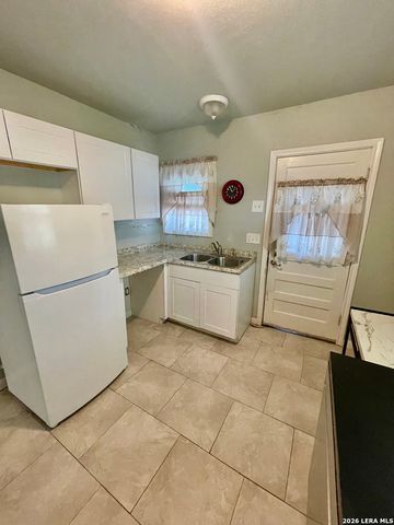 224 WESTMINSTER AVE, San Antonio, TX 78228