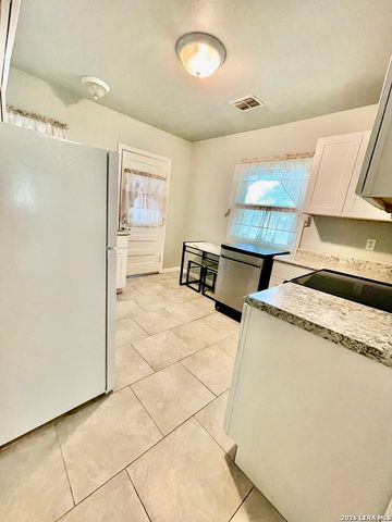 224 WESTMINSTER AVE, San Antonio, TX 78228