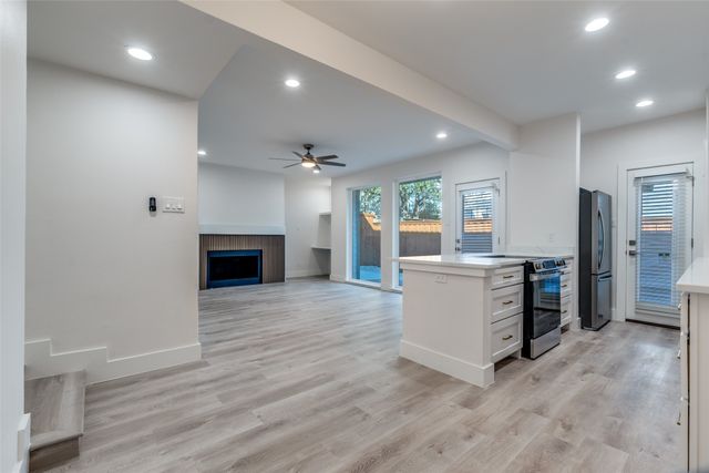 5755 Phoenix Drive A, Dallas, TX 75231