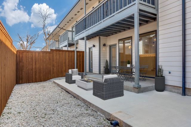 5755 Phoenix Drive A, Dallas, TX 75231