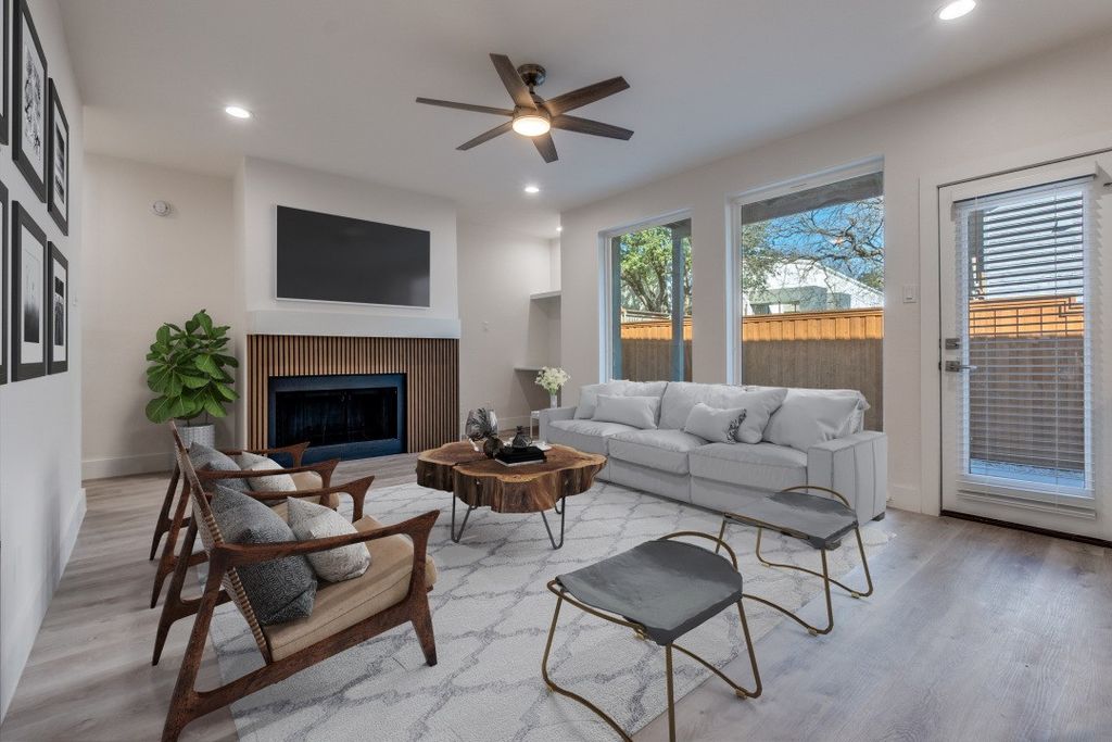 5755 Phoenix Drive A, Dallas, TX 75231