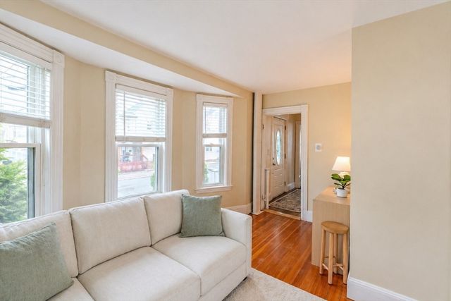 1 Roosevelt Ave, Beverly, MA 01915