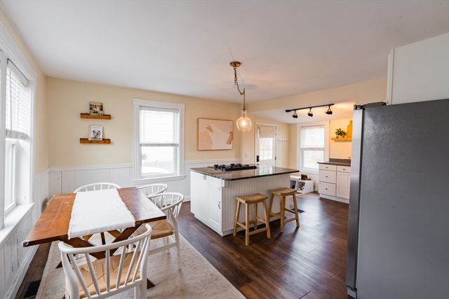 1 Roosevelt Ave, Beverly, MA 01915