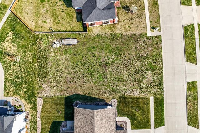 2610 8th Avenue SW, Altoona, IA 50009