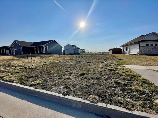 2610 8th Avenue SW, Altoona, IA 50009