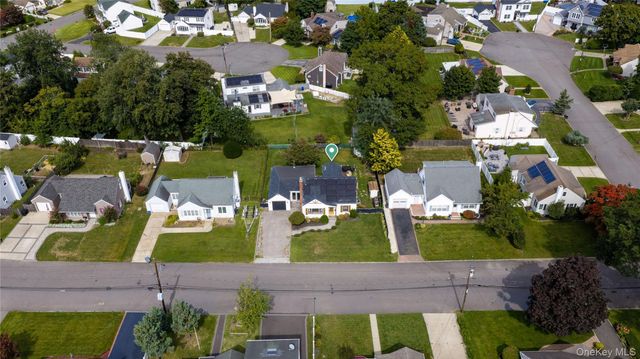 43 Foster Boulevard, North Babylon, NY 11702