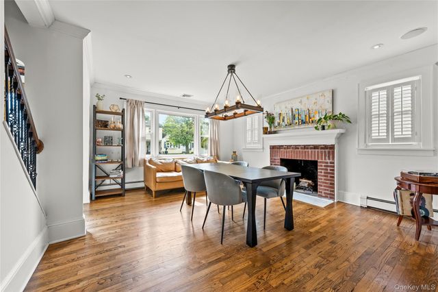 43 Foster Boulevard, North Babylon, NY 11702