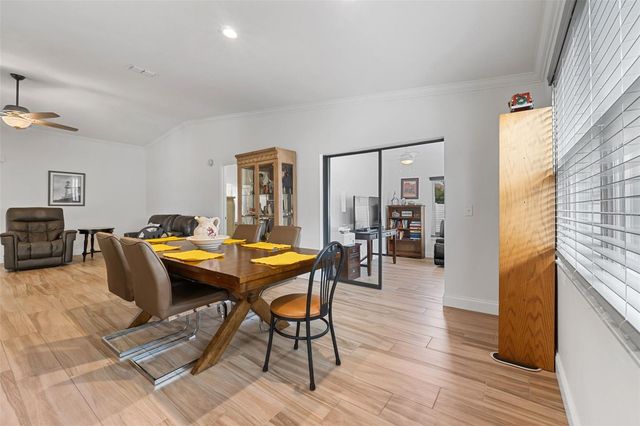 1957 PRAIRIE DUNES CIRCLE N, Lakeland, FL 33810