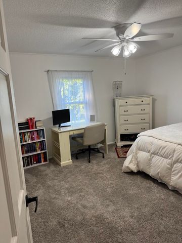 81 E Division Road, Valparaiso, IN 46383