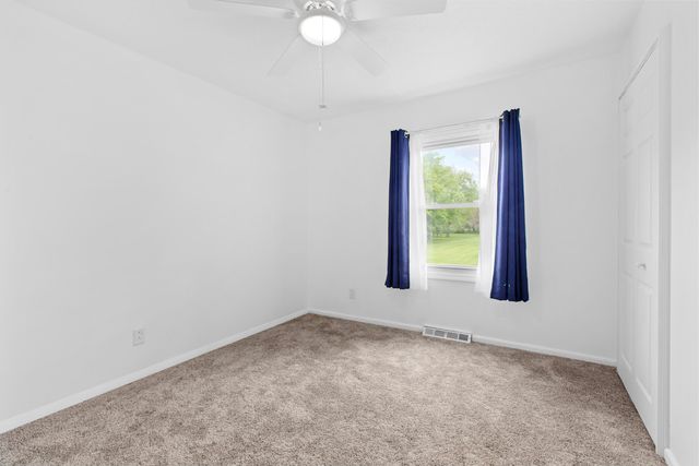 81 E Division Road, Valparaiso, IN 46383