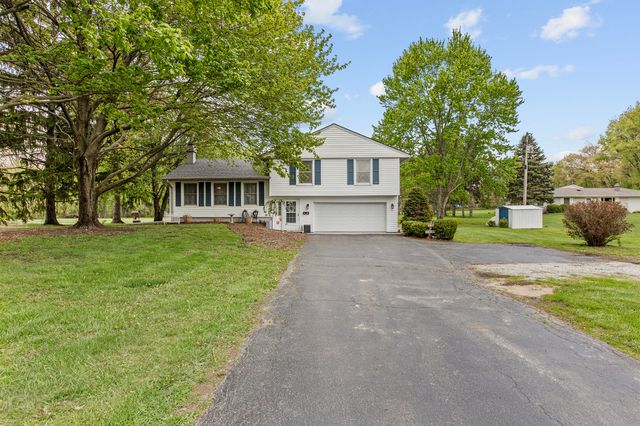 81 E Division Road, Valparaiso, IN 46383