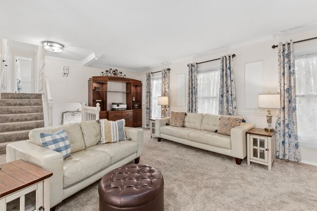 81 E Division Road, Valparaiso, IN 46383