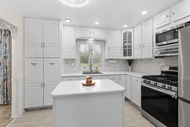 81 E Division Road, Valparaiso, IN 46383