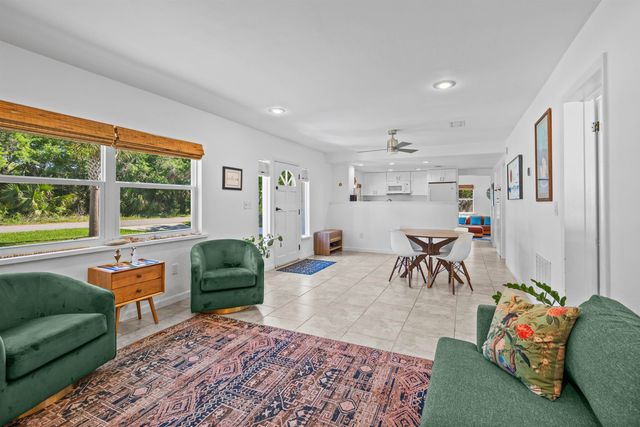 125 14th St., St Augustine Beach, FL 32080