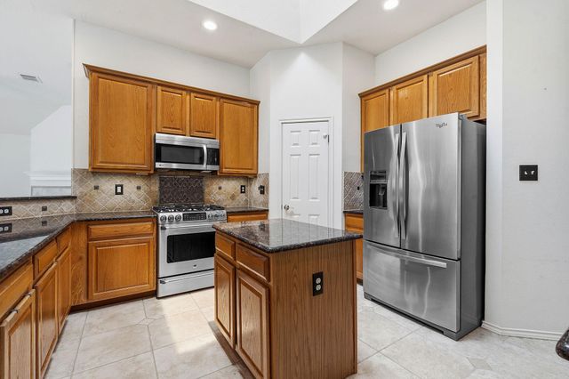 5021 McDade DR, Austin, TX 78735
