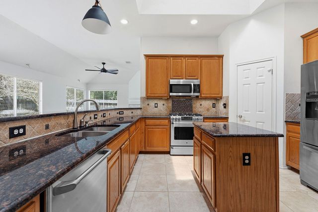 5021 McDade DR, Austin, TX 78735