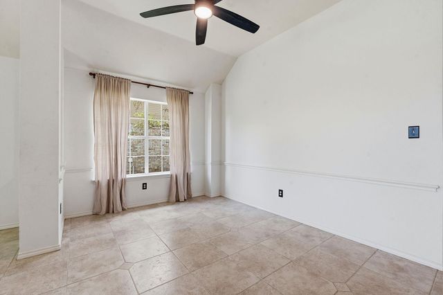 5021 McDade DR, Austin, TX 78735