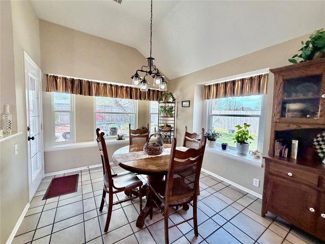 3800 Drawbridge Lane, Norman, OK 73072