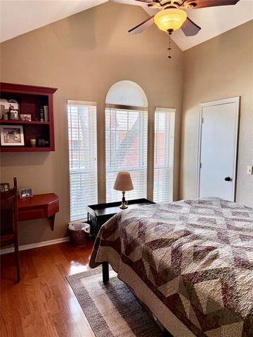 3800 Drawbridge Lane, Norman, OK 73072
