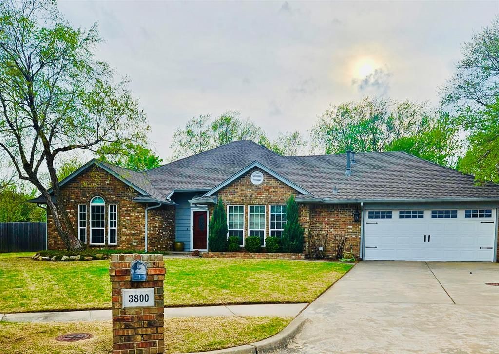 3800 Drawbridge Lane, Norman, OK 73072