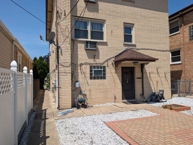 2411 N 77th Court 1, Elmwood Park, IL 60707
