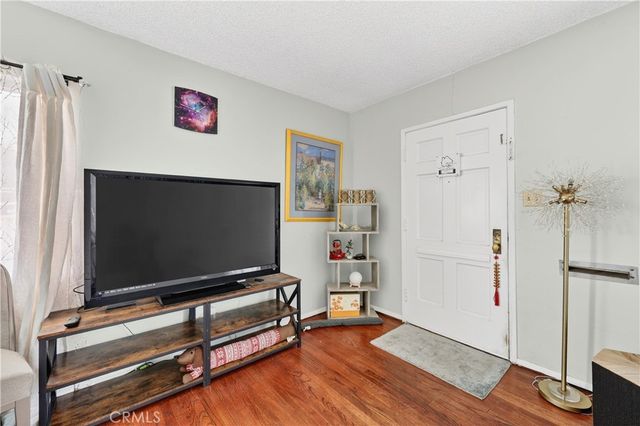 1442 W G Street, Wilmington, CA 90744