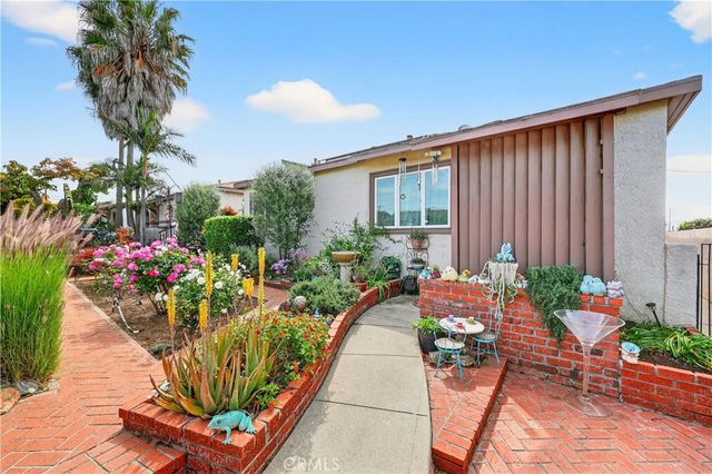 1442 W G Street, Wilmington, CA 90744