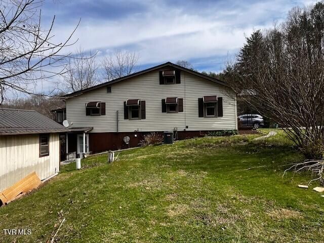 6284 Us Highway 421, Pennington Gap, VA 24277