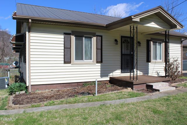 6284 Us Highway 421, Pennington Gap, VA 24277