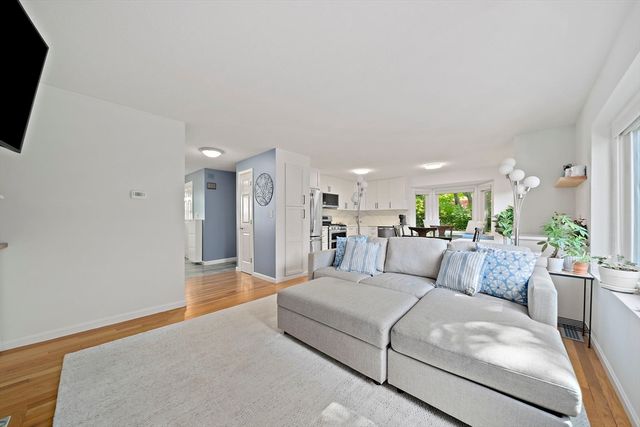 36 Maple St 36, Canton, MA 02021