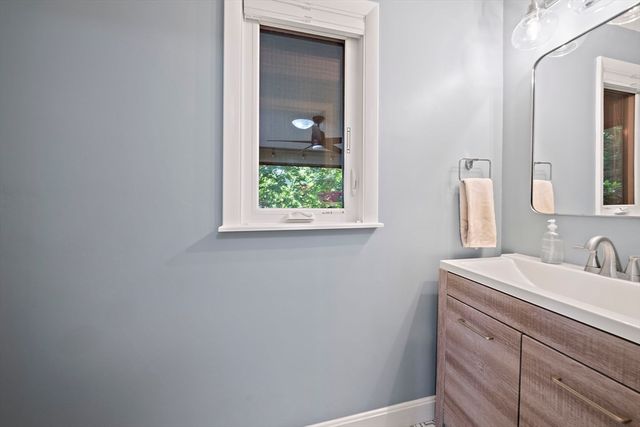 36 Maple St 36, Canton, MA 02021