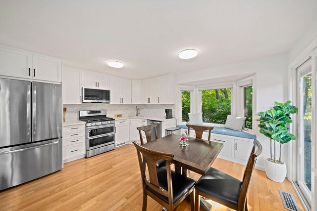 36 Maple St 36, Canton, MA 02021