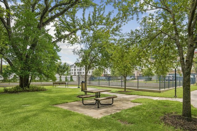 5013 Lehman Oaks Drive, Houston, TX 77018