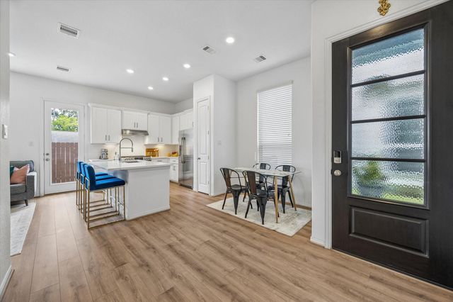 5013 Lehman Oaks Drive, Houston, TX 77018