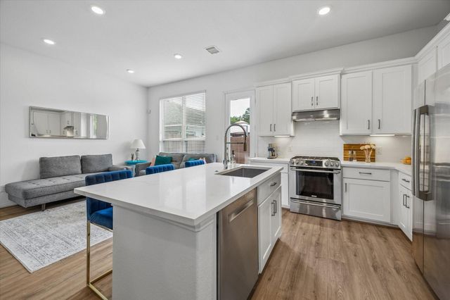 5013 Lehman Oaks Drive, Houston, TX 77018