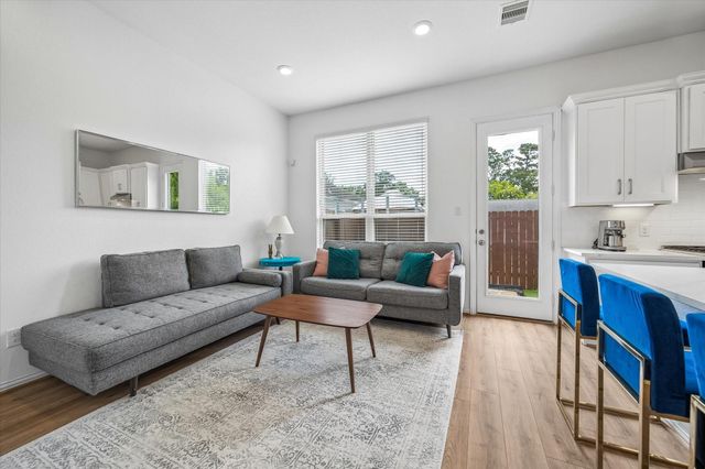 5013 Lehman Oaks Drive, Houston, TX 77018