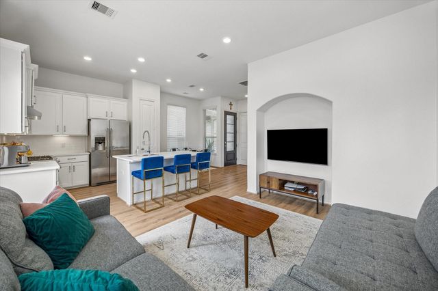 5013 Lehman Oaks Drive, Houston, TX 77018